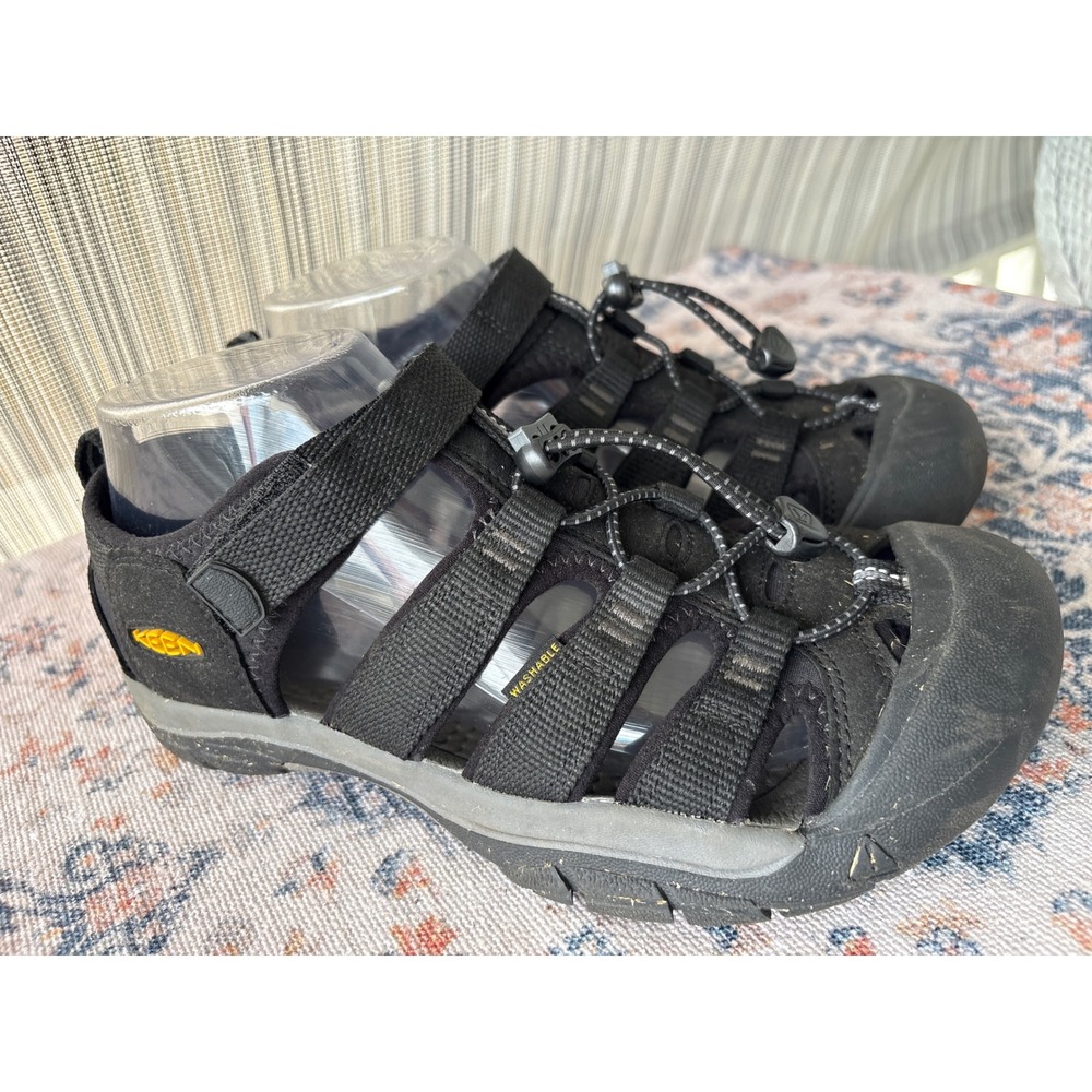 Keen Newport H2 Mens 6 Womens 8 Black Sport Sandals 1022838 Hiking Water Shoes